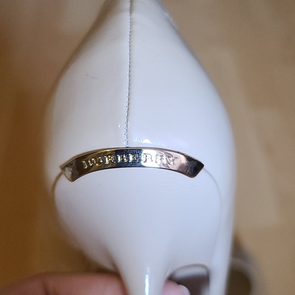 (CCO!)‼️PRICE TO SELL🌷🌷 BURBERRY - Kensel Pump 🌷🌷 - Picture 5 of 11